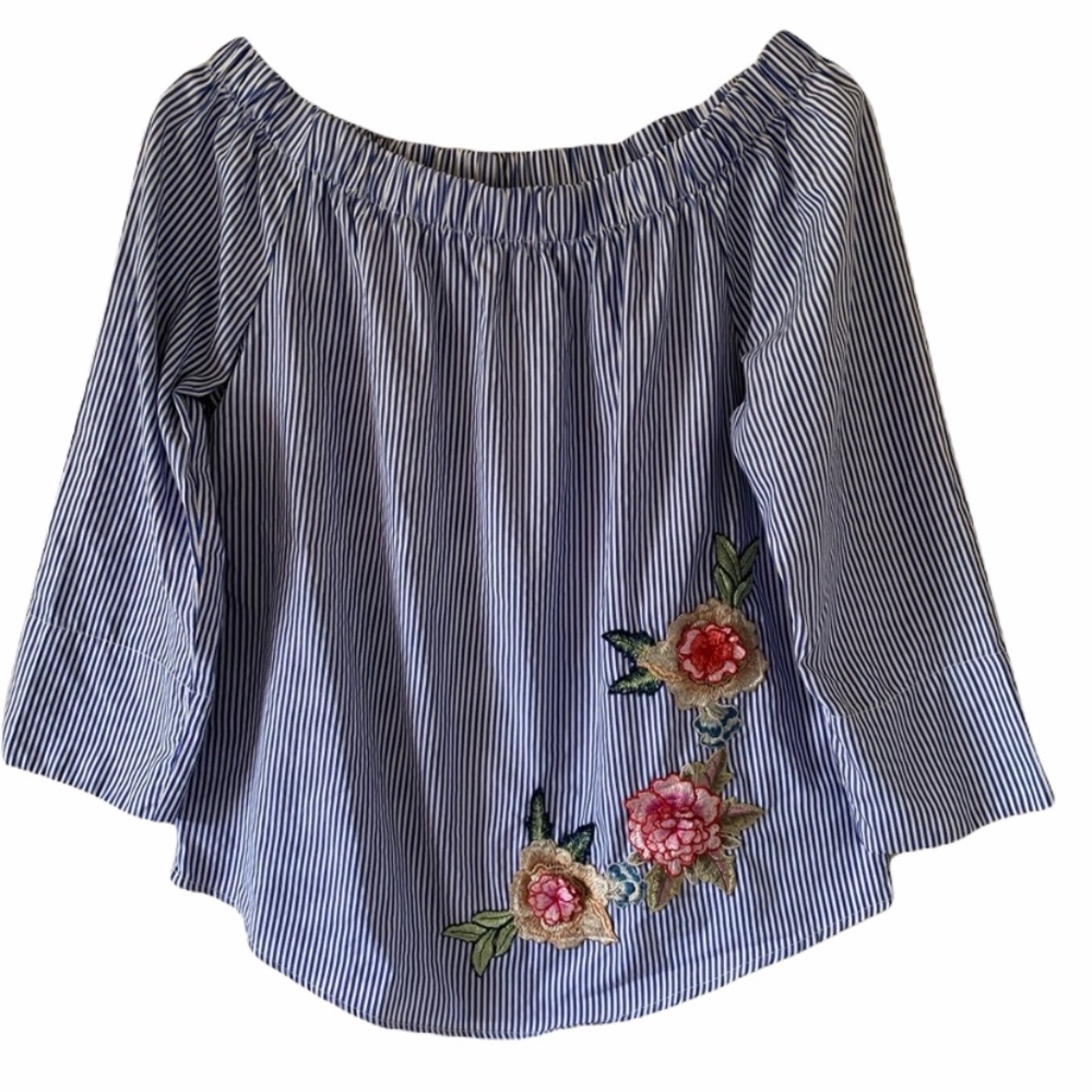 KONTROL Contemporary Pin stripe top size S